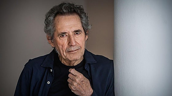 Miguel Ríos: «No he hecho nada más que cantar en mi puta vida y no voy a quedarme viendo series»