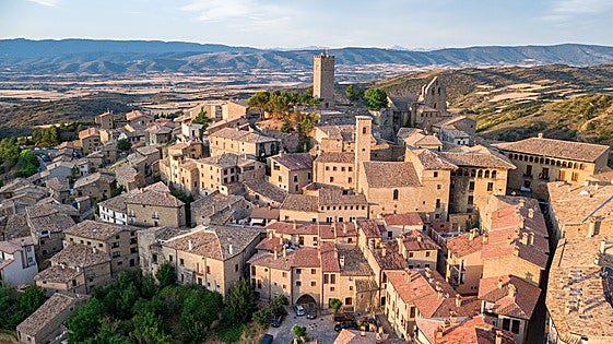 El Pueblo Más Bonito de España, cuna de rey