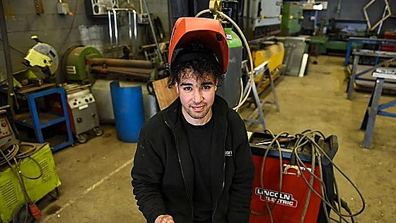 Una nueva vida con papeles para los extranjeros en Euskadi: «Estuve un año viviendo en la calle»