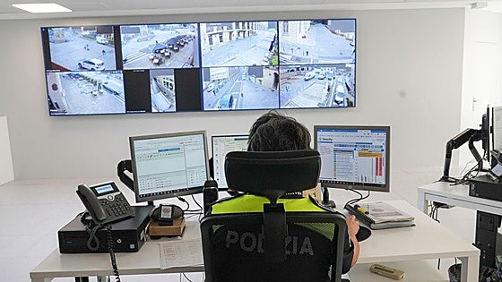 El Ayuntamiento niega el uso limitado de las cámaras de seguridad de Vitoria y la plantilla de la Policía Local dice que «miente»