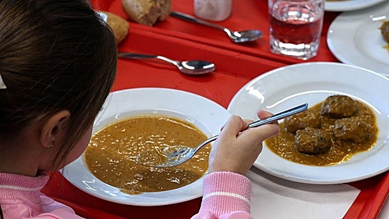 Los trabajadores de comedores de las escuelas públicas irán a la huelga tres días este mes