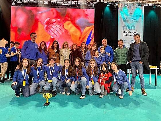 Alumnos de la ikastola Berakruz de Markina, a la final estatal de la First Lego League