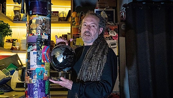 El cocinero con el pelo más largo del mundo