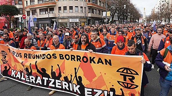 División de ELA en Tubos Reunidos: los delegados de Trapagaran, a favor de negociar, denuncian «insultos y amenazas»