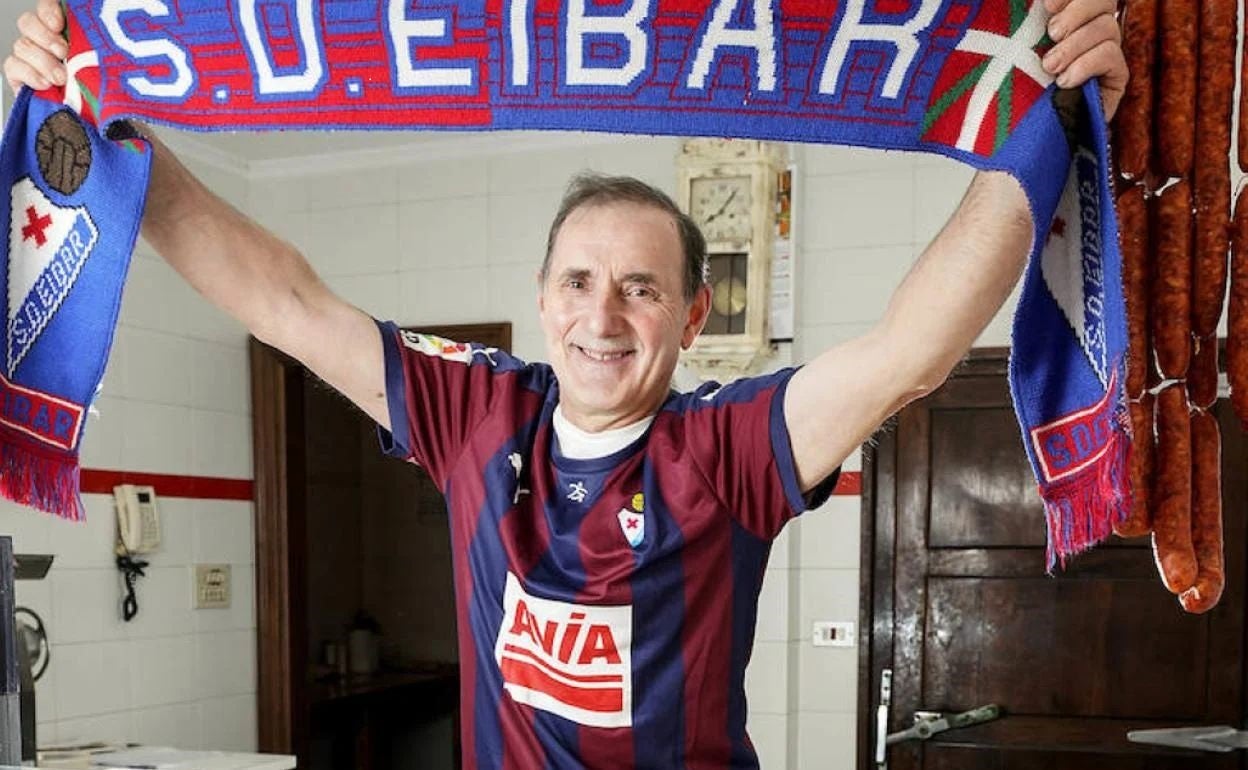 Eibar Retro Kit: Hummel Honors Garmendia & Historic Season at Madrid Fashion Week