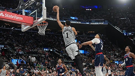 Spurs taldea: 50 garaipen baino gehiago hamar urte geroago