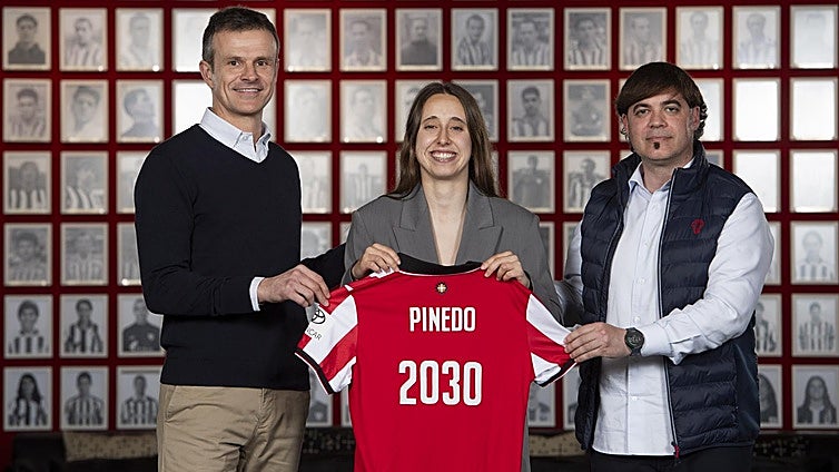 Clara Pinedo renueva con el Athletic hasta 2030: «Me llena de orgullo»