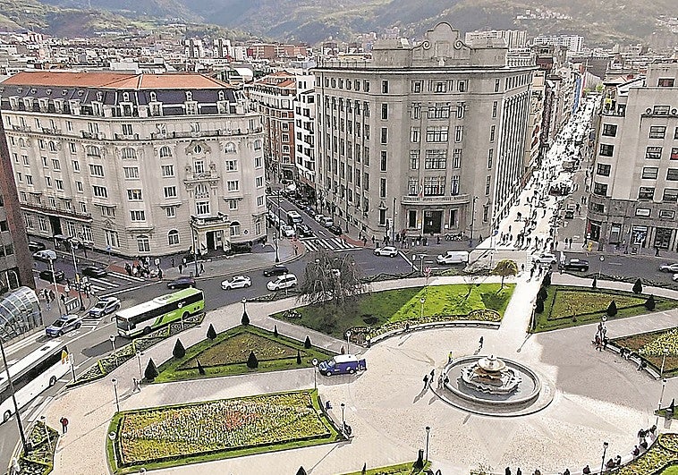 Bilbao entierra la plaza Moyua