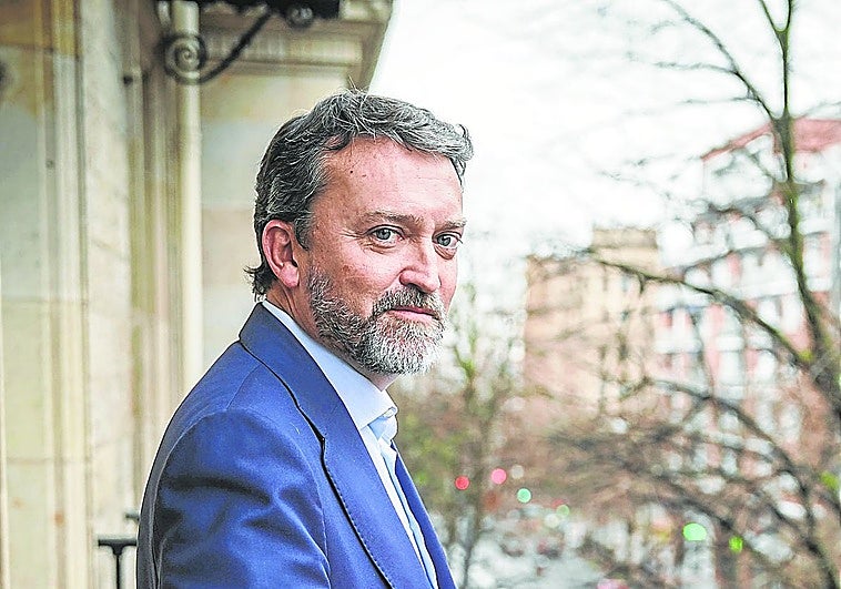 «Vienen curvas y un futuro de energía cara»