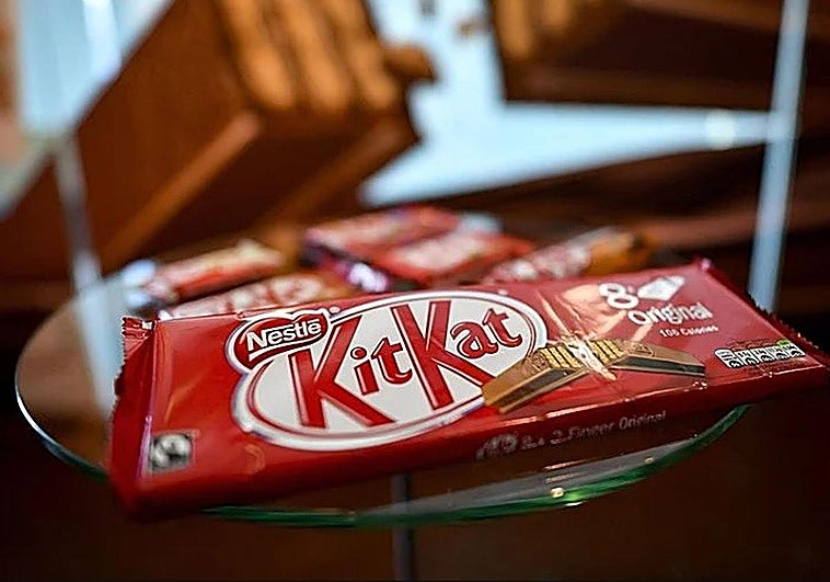 Nestlé denuncia el robo de un camión con 12 toneladas de chocolate KitKat