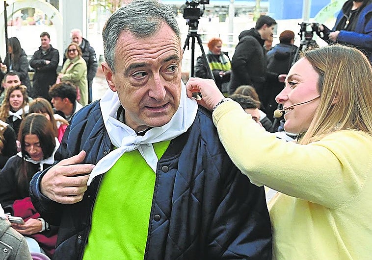 Giro al centro, en lo demás continuismo