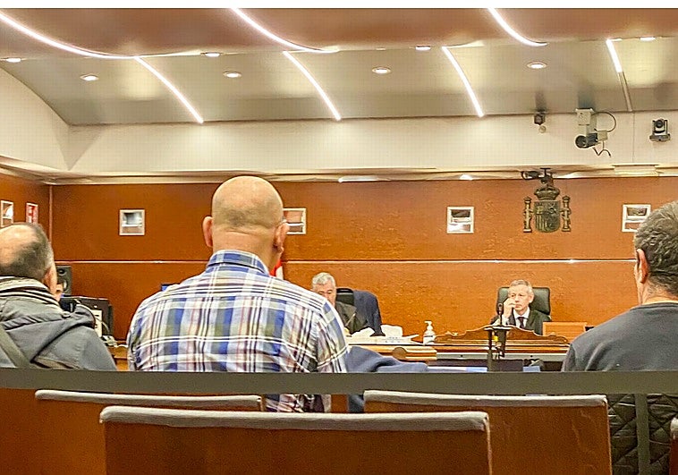 Un error de forma anula la condena a dos adultos por abusar de menores tuteladas de Vitoria