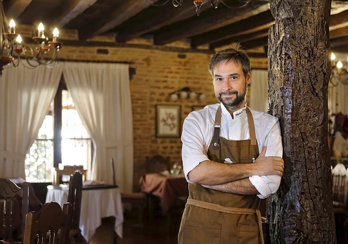 Un restaurante de asados, guisos y casquería fina en el mundo rural