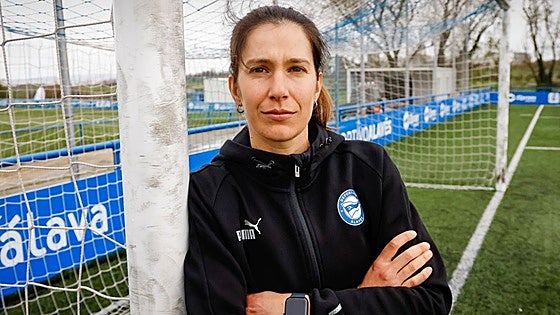 «A mis jugadoras hay que repetirles más lo buenas que son que bajarlas del pedestal»