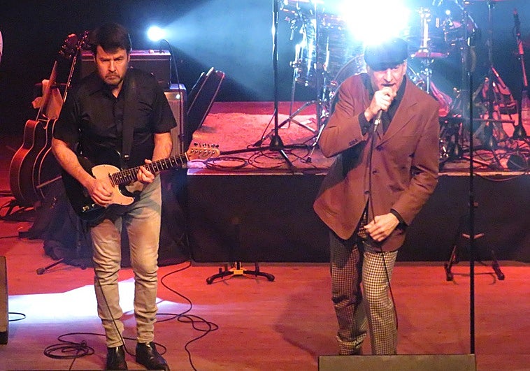 The Allnighters deslumbrando a la parroquia del Basque Fest