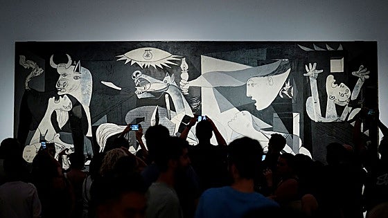 El Gobierno entierra la aspiración del PNV y da por imposible el traslado del 'Guernica'