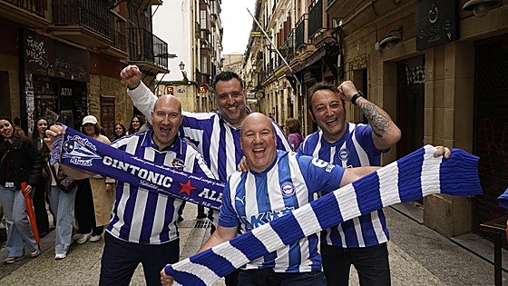 El mejor ambiente y éxtasis albiazul para la jornada retro