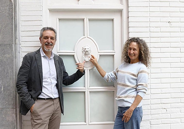 Un juego entre los relatos de Álex Oviedo y las fotos de Marta Pérez Elosua