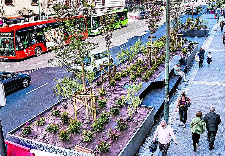 La calle Autonomía cambia de cara para dejar de ser la frontera entre dos 'bilbaos'