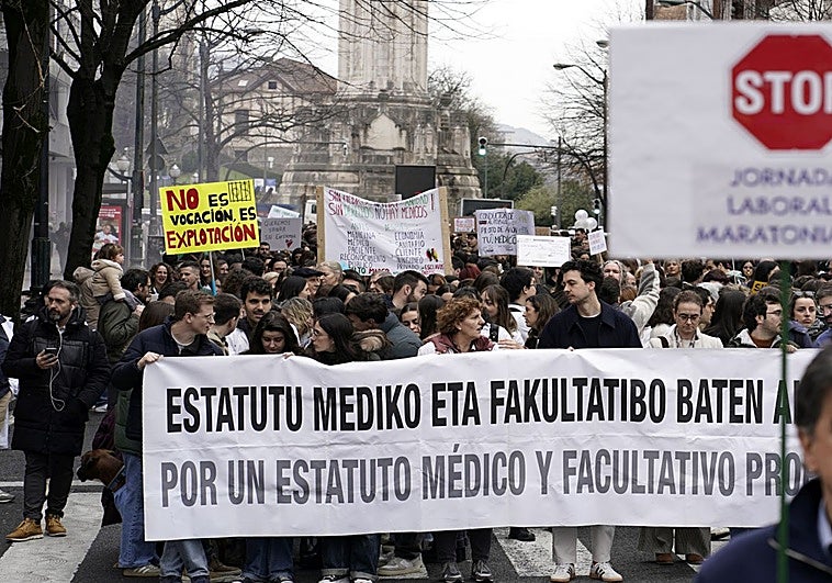 Los médicos dejarán de hacer horas extra y reducirán al mínimo las cirugías por la tarde