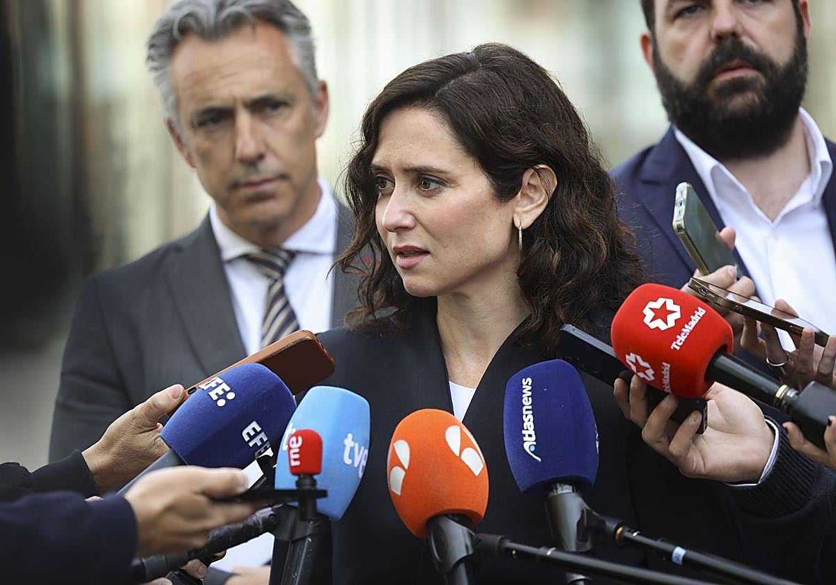 Ayuso, sobre los mensajes de Koldo y Armengol: «A mí me llama 'cariño' un  asesor y le arranco la cabeza» | El Correo