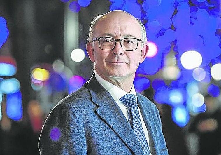 El expresidente de la Federación Vasca de Fútbol se incorpora a la plancha de Jon Uriarte