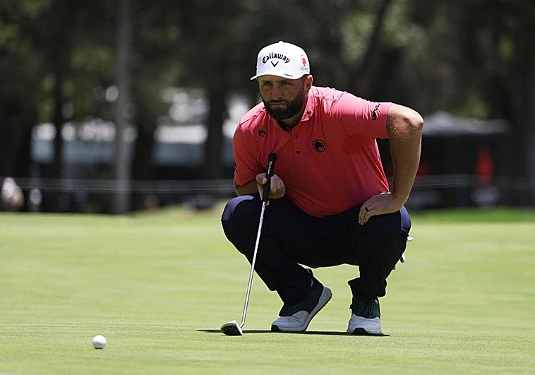 Rahm despierta a tiempo en México y amplía su liderato antes de la última ronda