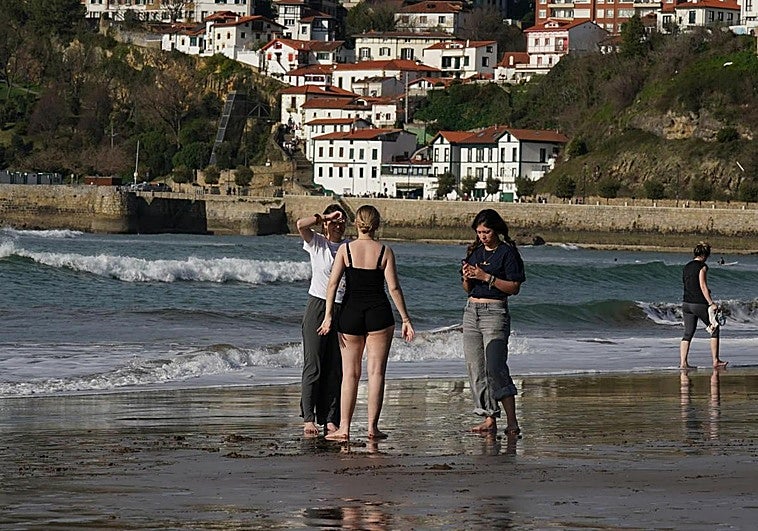 Verano en abril: una masa de aire «extraordinariamente cálida» dejará máximas cercanas a los 30 grados en Bizkaia