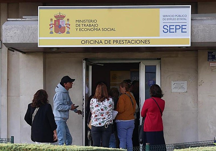 El SEPE computará los ahorros para otorgar o denegar el subsidio de mayores de 52 años