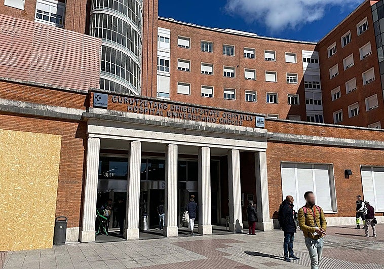 Indemnizan a una anciana a la que Cruces negó una intervención que sí hizo la privada