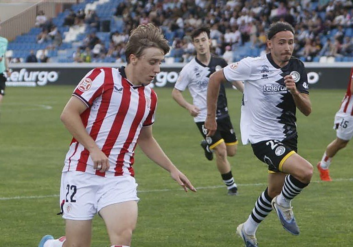 Empate que deja al Bilbao Athletic en tierra de nadie | El Correo