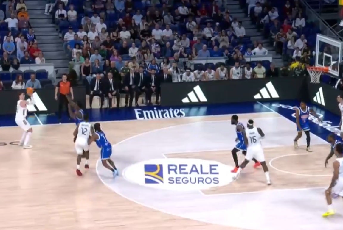 Hezonja mete un triple desde casi medio campo y consigue bajar el precio de Dazn