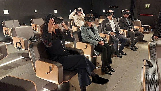 Una experiencia con realidad virtual acerca la música clásica en Barakaldo