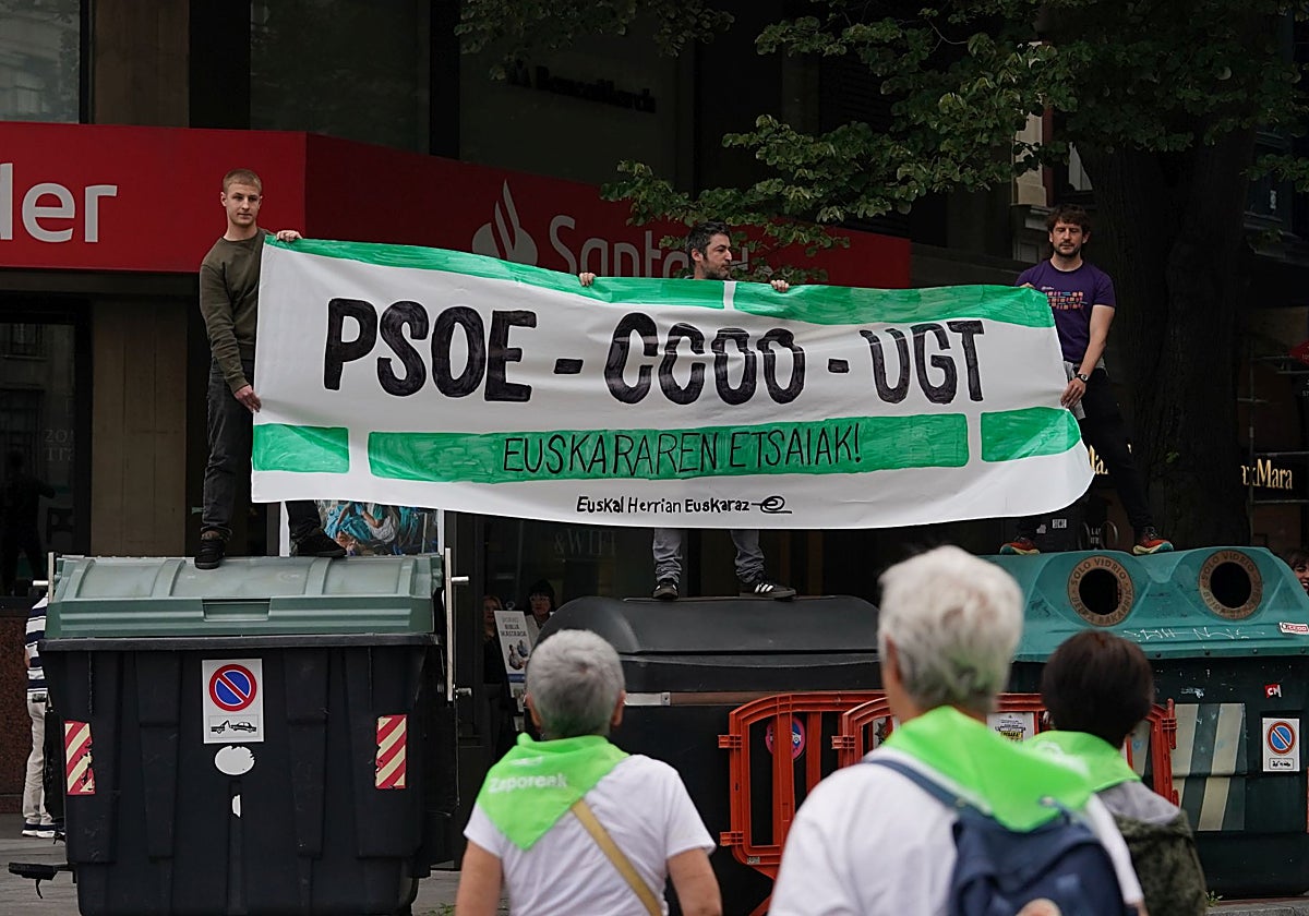 CC OO responde a Bildu tras acusarle de comportarse como Vox en el euskera: «Está fuera de lugar»