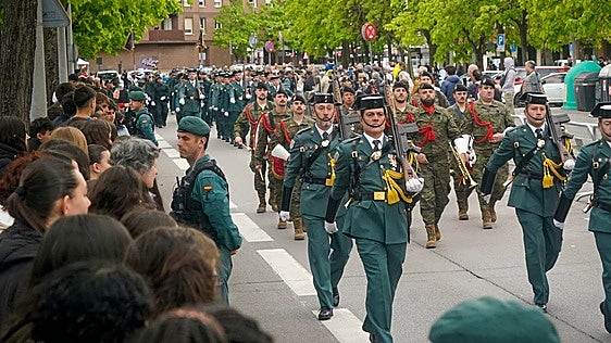La Guardia Civil celebra sus 182 años en Vitoria