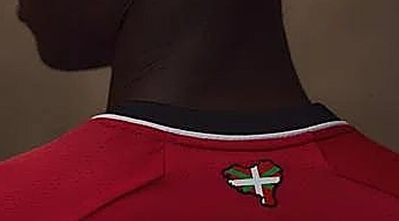La nueva camiseta del Athletic provoca una polémica en Navarra