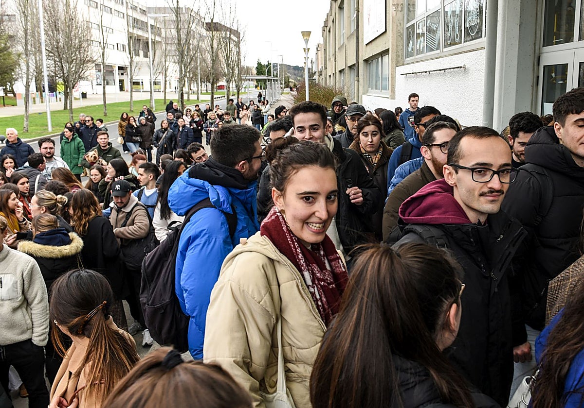 Bizkaia afrontará la última semana de elección de plazas MIR con solo un puesto vacante