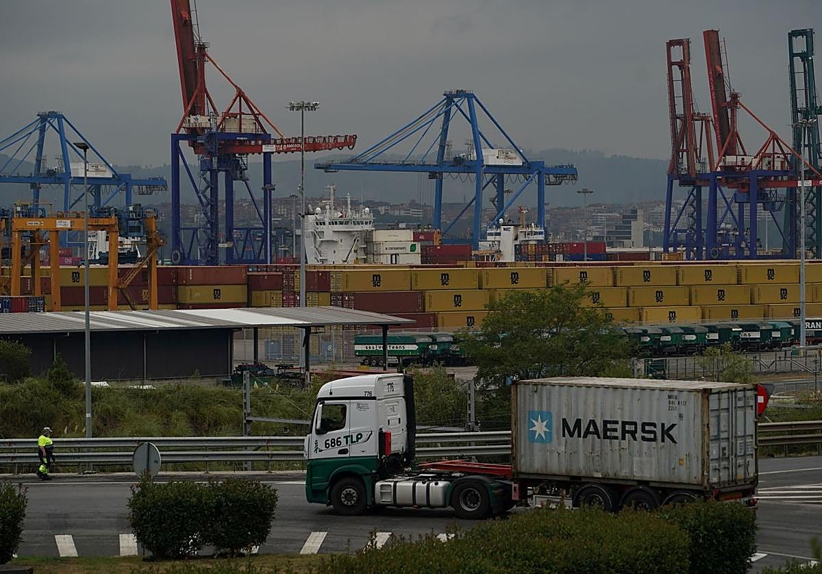 Euskadi dispara un 70% su dependencia comercial de China desde la pandemia