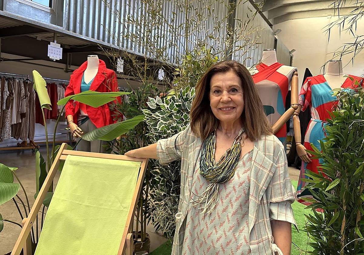 Mercedes de Miguel, en su atelier de Trapagaran, donde se celebra su mercado solidario.