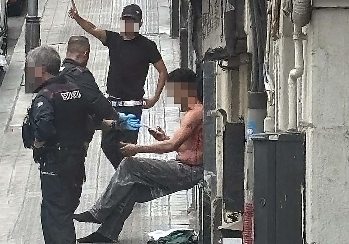 Detenido un varón de 25 años tras agredir a otro joven con un arma blanca en Bilbao
