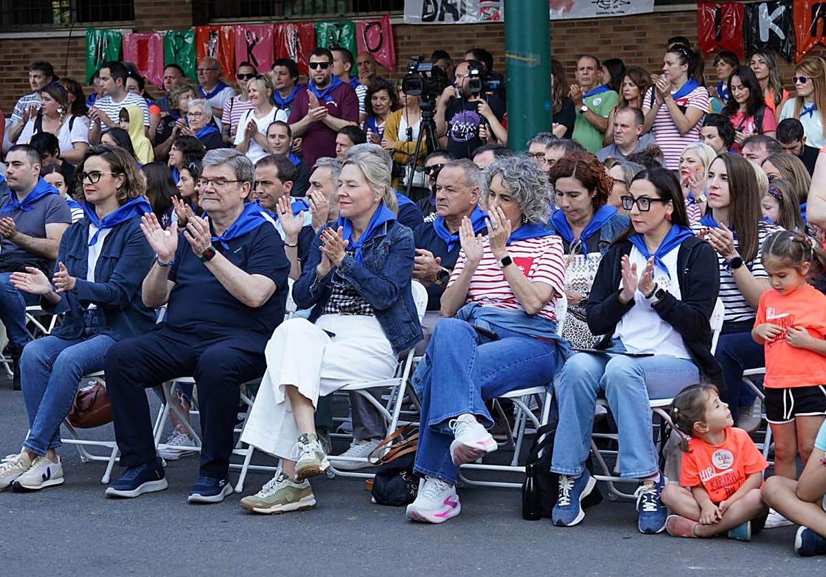 Agintariek euskara «erdian, eta ez bazterretan» jartzeko deia egin zuten Ibilaldian