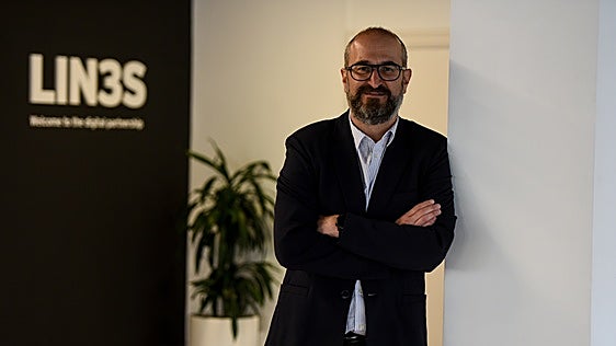 De regentar un cibercafé en Bilbao a asesorar a empresas del Ibex-35