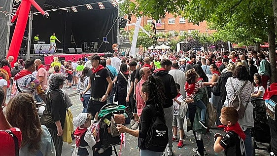 El show de la orquesta Vulkano, romerías, deporte rural y concursos: arrancan las fiestas de Gallarta