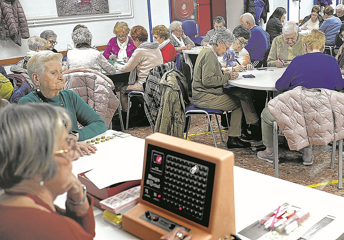 Seis de cada diez asociaciones vascas de mayores jugaban al 