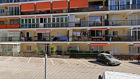Dos fallecidos en Magaluf en el incendio de un bloque de viviendas
