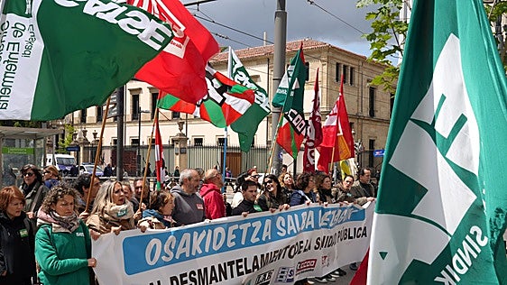 ELA propone extender en otoño la huelga indefinida de los médicos a todos los profesionales de Osakidetza