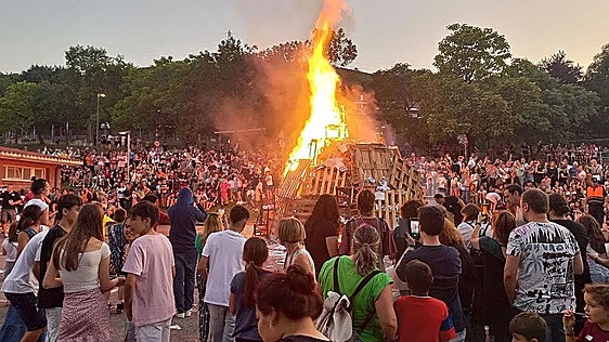 Los municipios de Nervión-Ibaizabal se vuelcan con la noche de San Juan