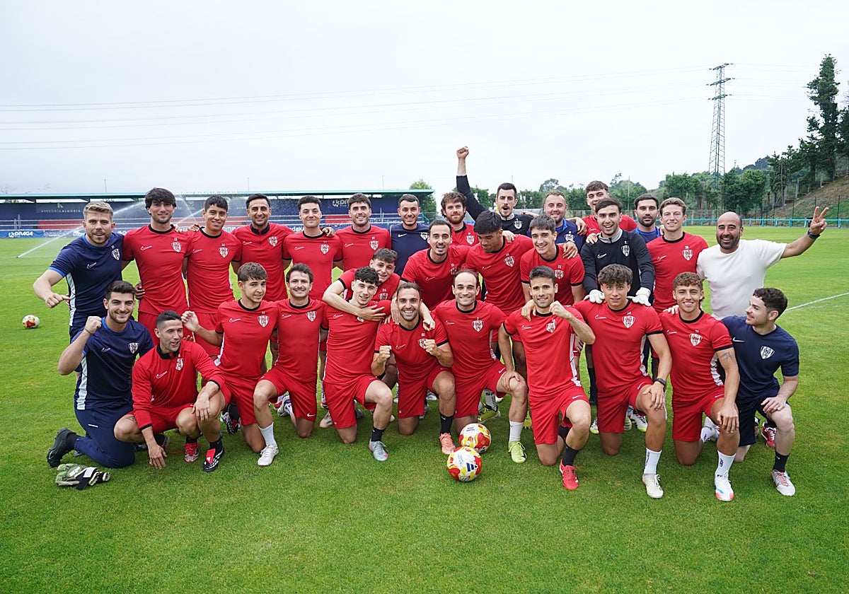 La plantilla del Leioa se conjura para intentar ascender este domingo en el Carlos Belmonte.