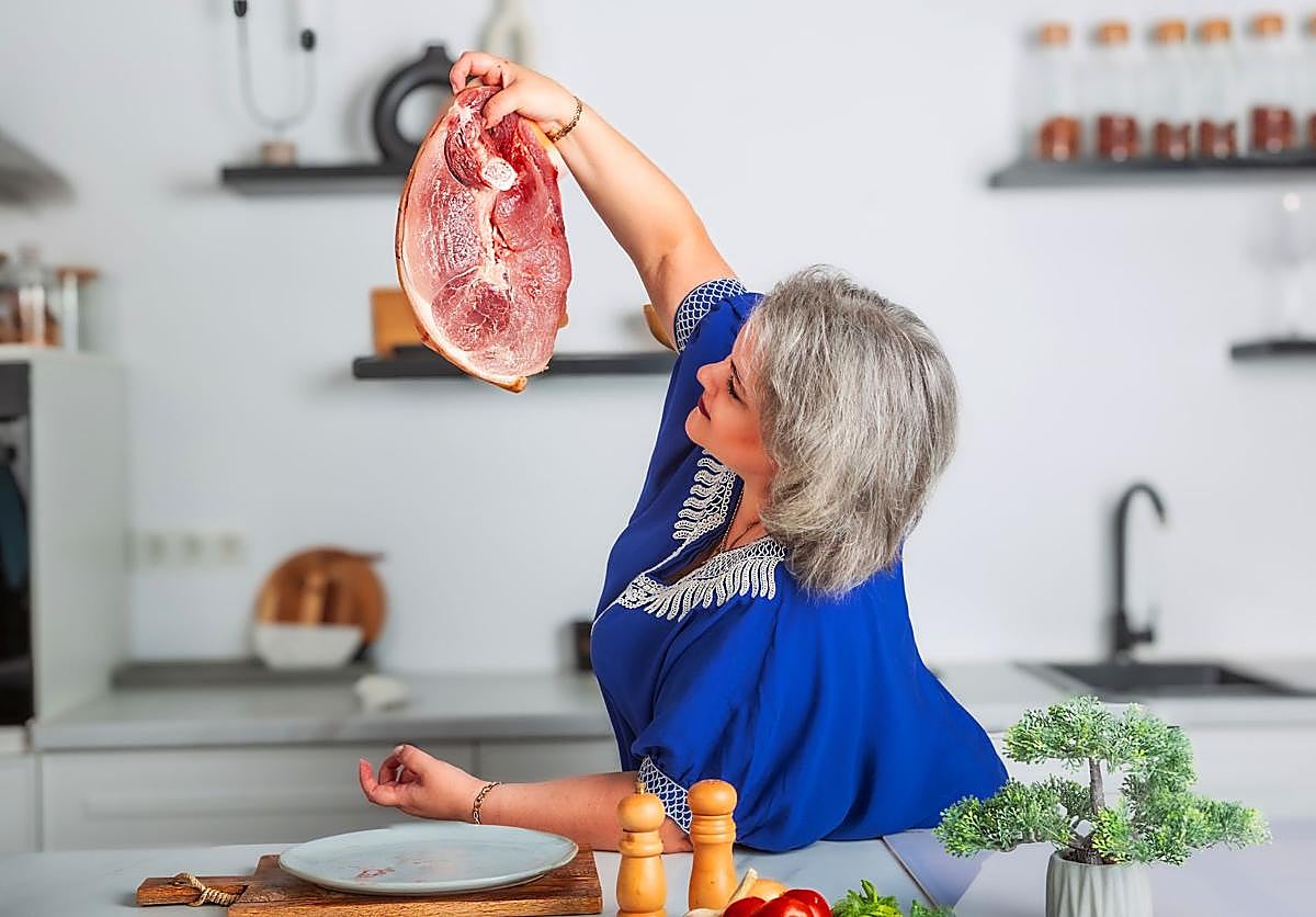 Los mayores tienen que comer carne