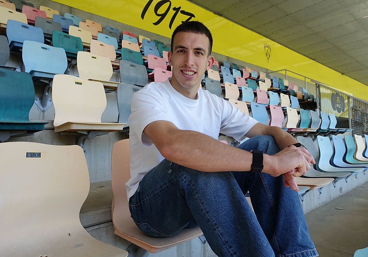 Iker Pedernales se marcha al Mirandés después de cinco temporadas en el Barakaldo.